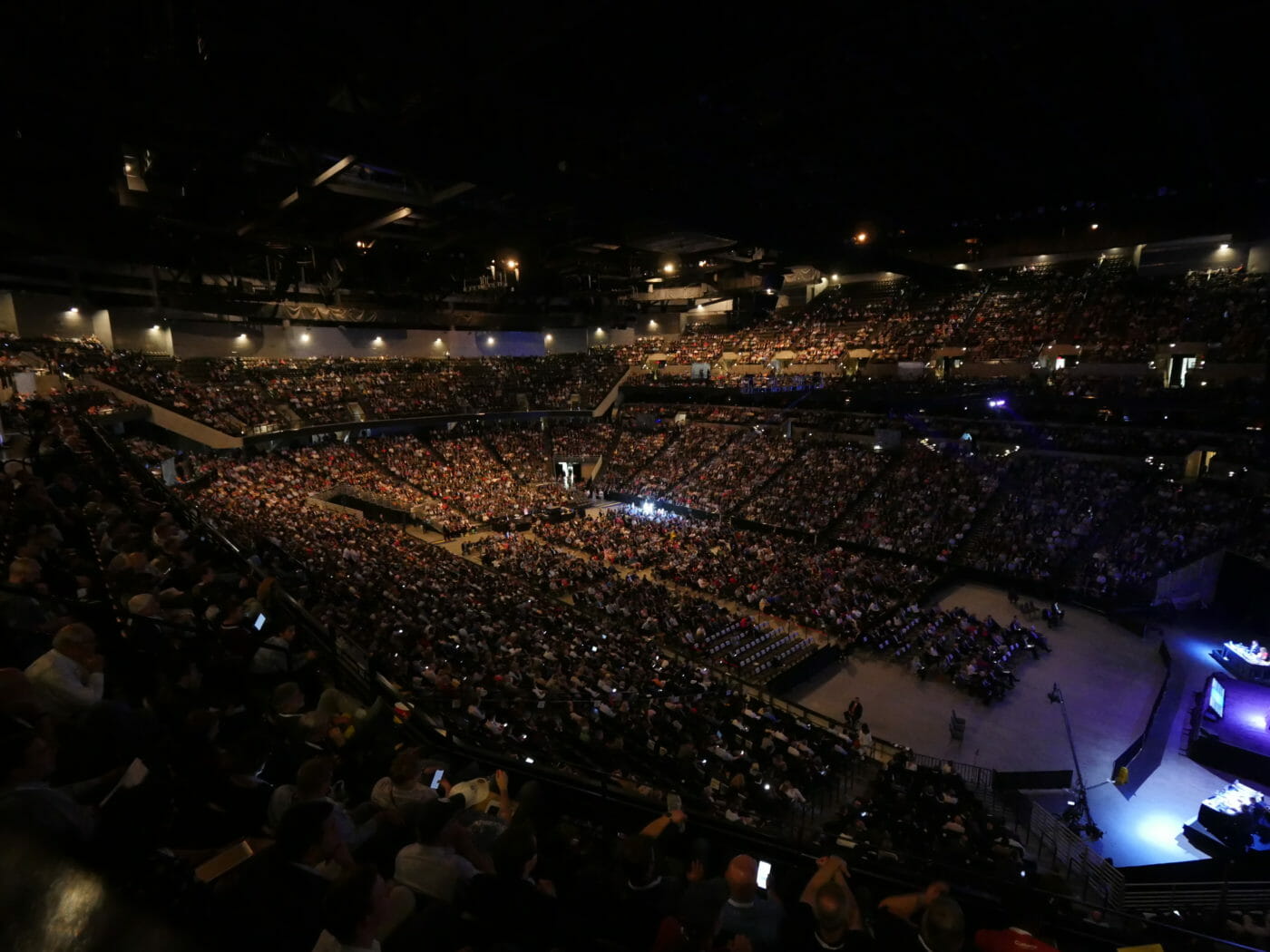 We give you our Berkshire Hathaway Shareholders' Meeting photos
